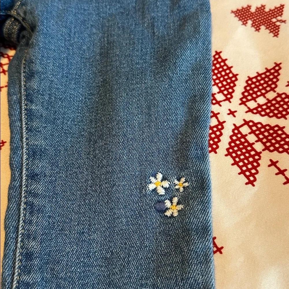 Old Navy Baby Blue Jeans with White Floral Detail Size 6-12 Months